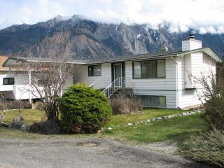 Photo 1: 854 EAGLESON Crescent in : Lillooet House for sale (South West)  : MLS®# 133590