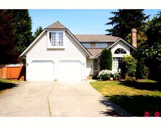 Photo 1: 15733 98A Avenue in Surrey: Guildford House for sale (North Surrey)  : MLS®# F2914512