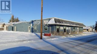 Photo 2: 503 Centre Street in Bow Island: Other for sale : MLS®# A1186657