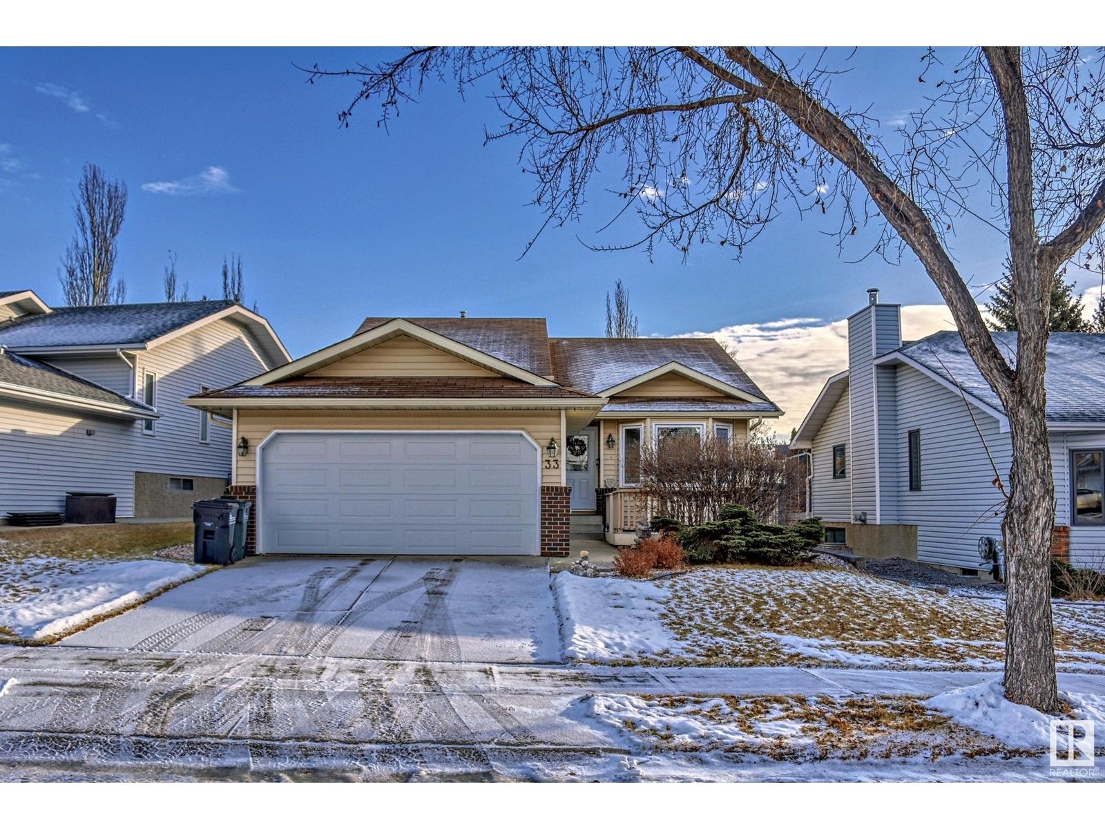 Main Photo: 33 HIGHCLIFF PT in Sherwood Park: House for sale : MLS®# E4368064