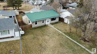 Photo 1: 11022 161 Street in Edmonton: Zone 21 House for sale : MLS®# E4384137