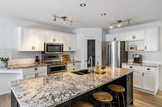 Photo 3: 82 Cougarstone Circle SW in Calgary: Cougar Ridge Detached for sale : MLS®# A2022200