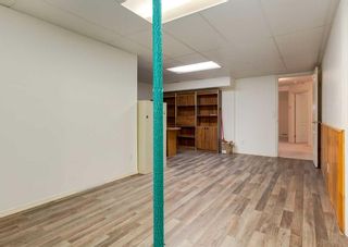 Photo 35: 130 Sierra Morena Green SW in Calgary: Signal Hill Semi Detached (Half Duplex) for sale : MLS®# A2076678