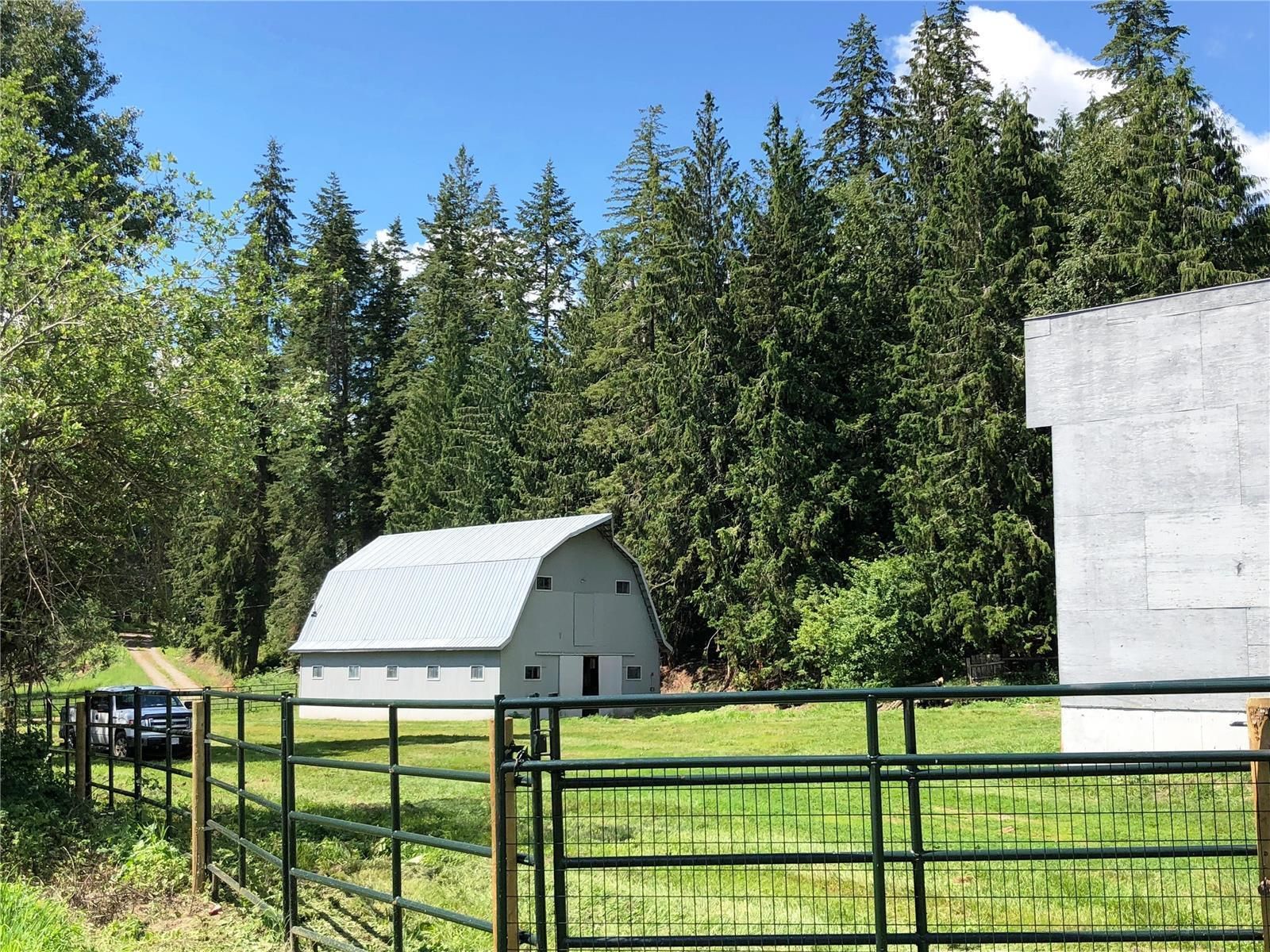 Main Photo: 394 Old Sicamous Road, in Grindrod: Agriculture for sale : MLS®# 10242068