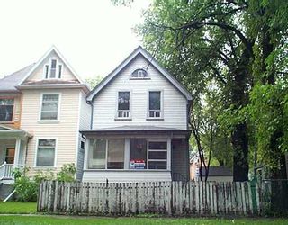 Photo 1: 27 FAWCETT Avenue in Winnipeg: West End / Wolseley Single Family Detached for sale (West Winnipeg)  : MLS®# 2510177