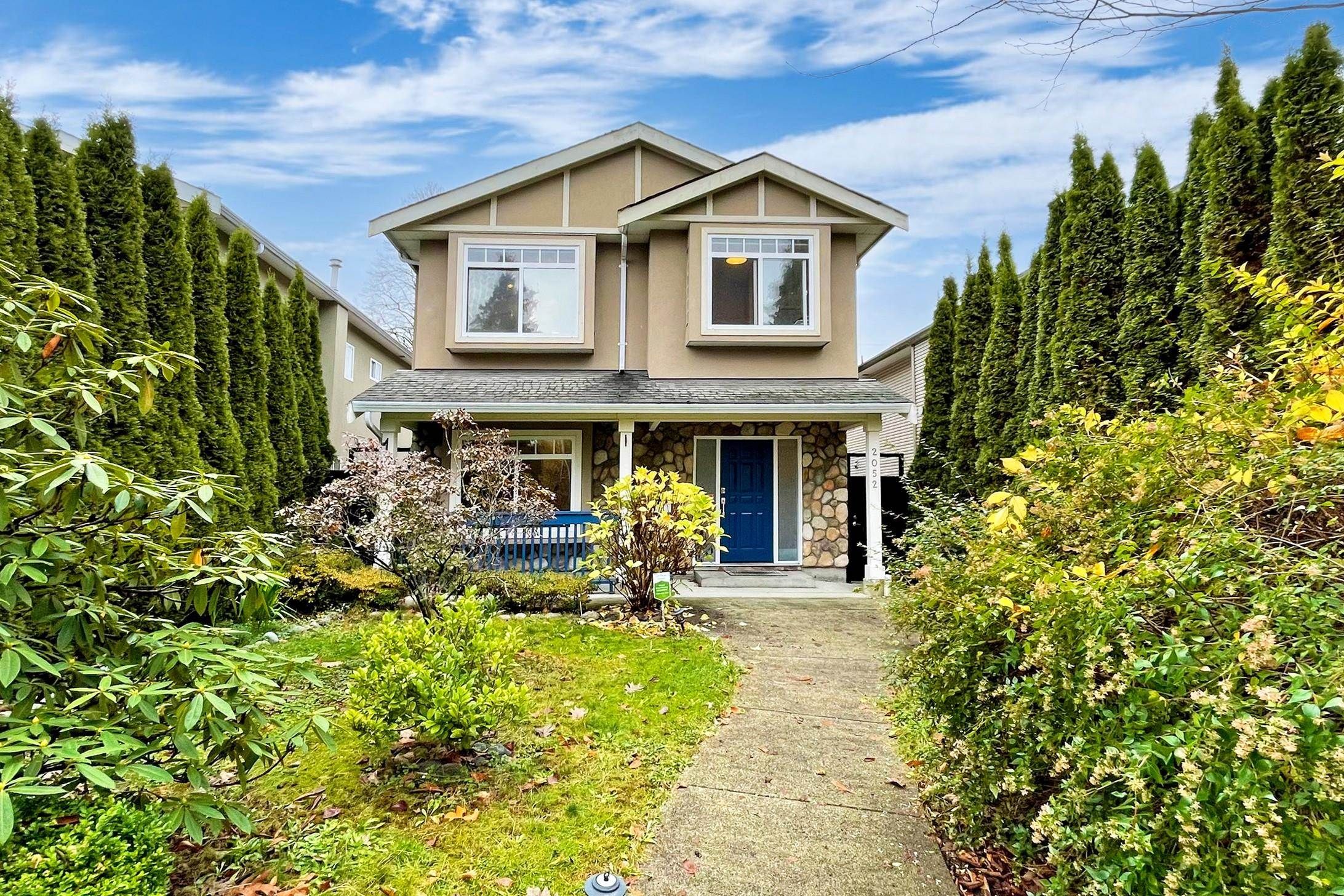 Main Photo: 2052 JONES Avenue in North Vancouver: Central Lonsdale House for sale : MLS®# R2634612