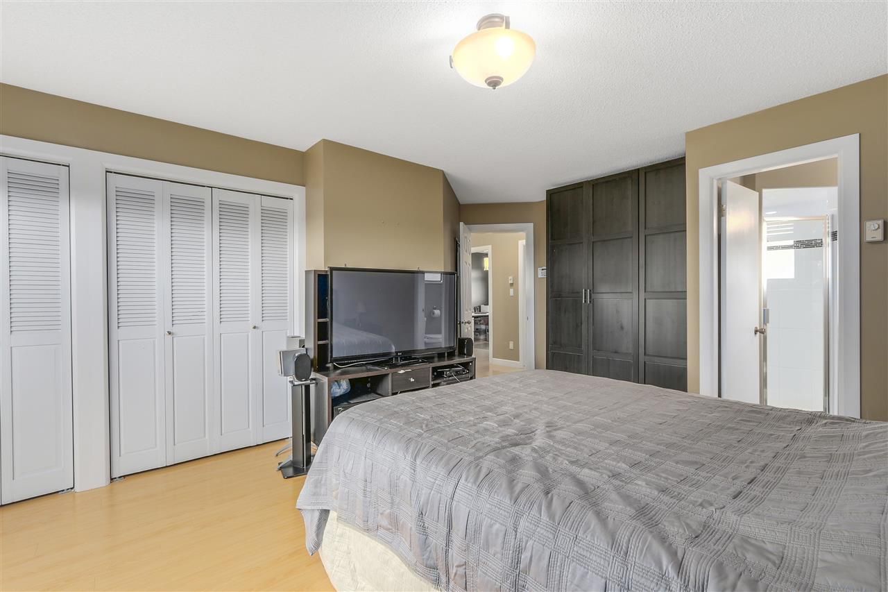 Photo 12: Photos: 6920 HYCREST Drive in Burnaby: Montecito House for sale (Burnaby North)  : MLS®# R2165155