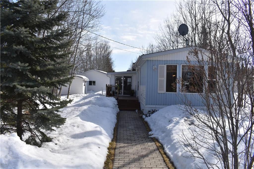Main Photo: 3 Sunset Drive in Ste Anne: Paradise Village Residential for sale (R06)  : MLS®# 202205719