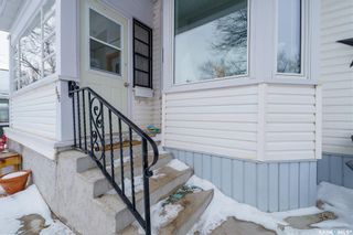 Photo 3: 896 5th Avenue Northwest in Moose Jaw: Central MJ Residential for sale : MLS®# SK923112