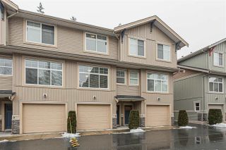 Photo 2: 8 20967 76 Avenue in Langley: Willoughby Heights Townhouse for sale in "Nature's Walk" : MLS®# R2434180