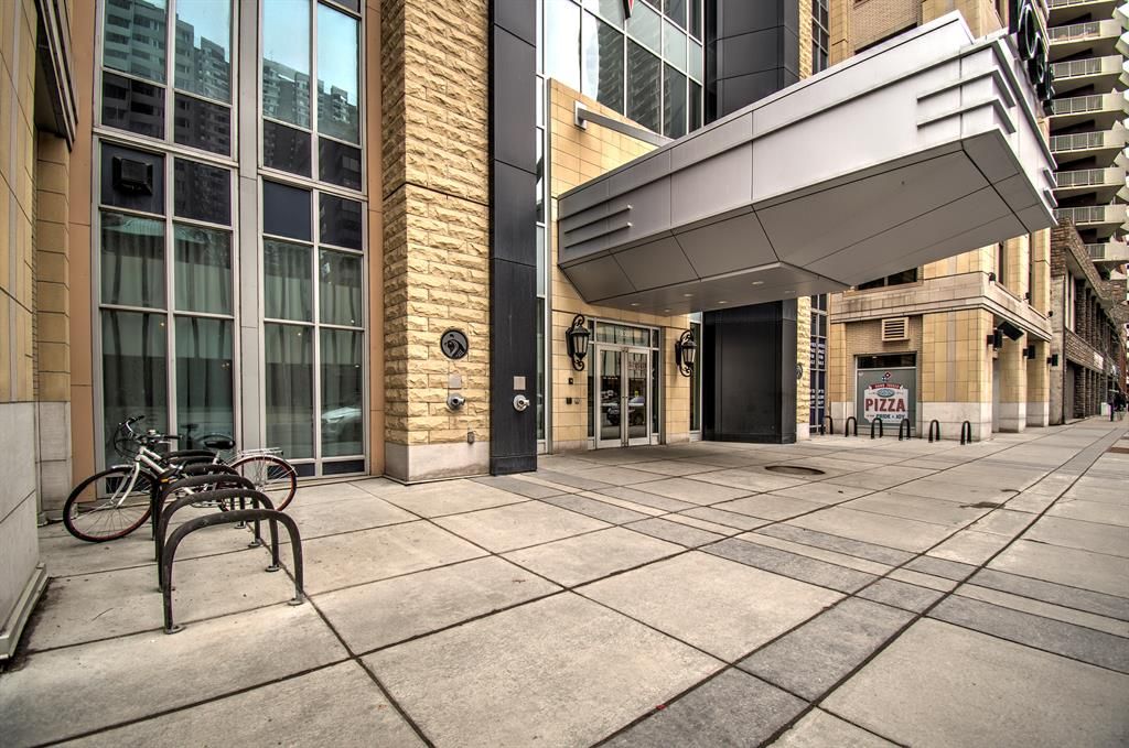 Main Photo: 1507 930 6 Avenue SW in Calgary: Downtown Commercial Core Apartment for sale : MLS®# A2039035