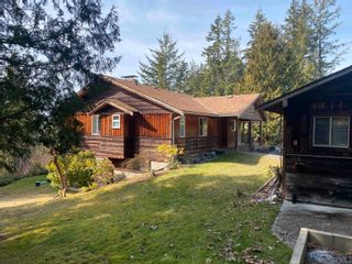 Photo 3: 5188 SUMMIT Road in Madeira Park: Pender Harbour Egmont House for sale (Sunshine Coast)  : MLS®# R2761125