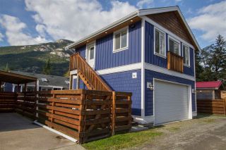 Photo 7: 38878 NEWPORT Road in Squamish: Dentville House for sale : MLS®# R2531093