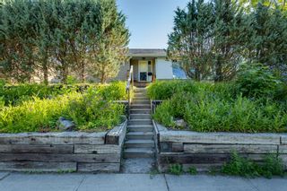 Photo 2: 3216 19 Street NW in Calgary: Collingwood Detached for sale : MLS®# A1240509