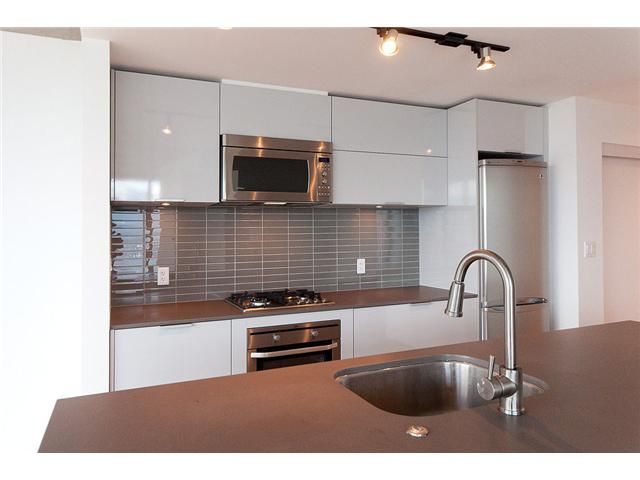 Photo 2: Photos: 2703 128 W CORDOVA Street in Vancouver: Downtown VW Condo for sale (Vancouver West)  : MLS®# V980678
