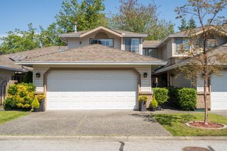 Main Photo: 105 9781 148A Street in Surrey: Guildford Townhouse for sale in "Chelsea Gate" (North Surrey)  : MLS®# R2881687