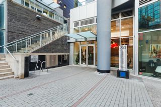 Photo 3: 910 233 ROBSON Street in Vancouver: Downtown VW Condo for sale in "TV TOWER 2" (Vancouver West)  : MLS®# R2839526