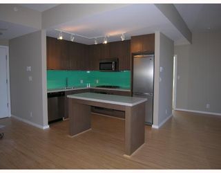Photo 2: 401 531 BEATTY Street in Vancouver: Downtown VW Condo for sale in "531 BEATTY" (Vancouver West)  : MLS®# V667517