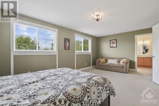 Photo 16: 136 LAMPLIGHTERS DRIVE in Ottawa: House for sale : MLS®# 1367110