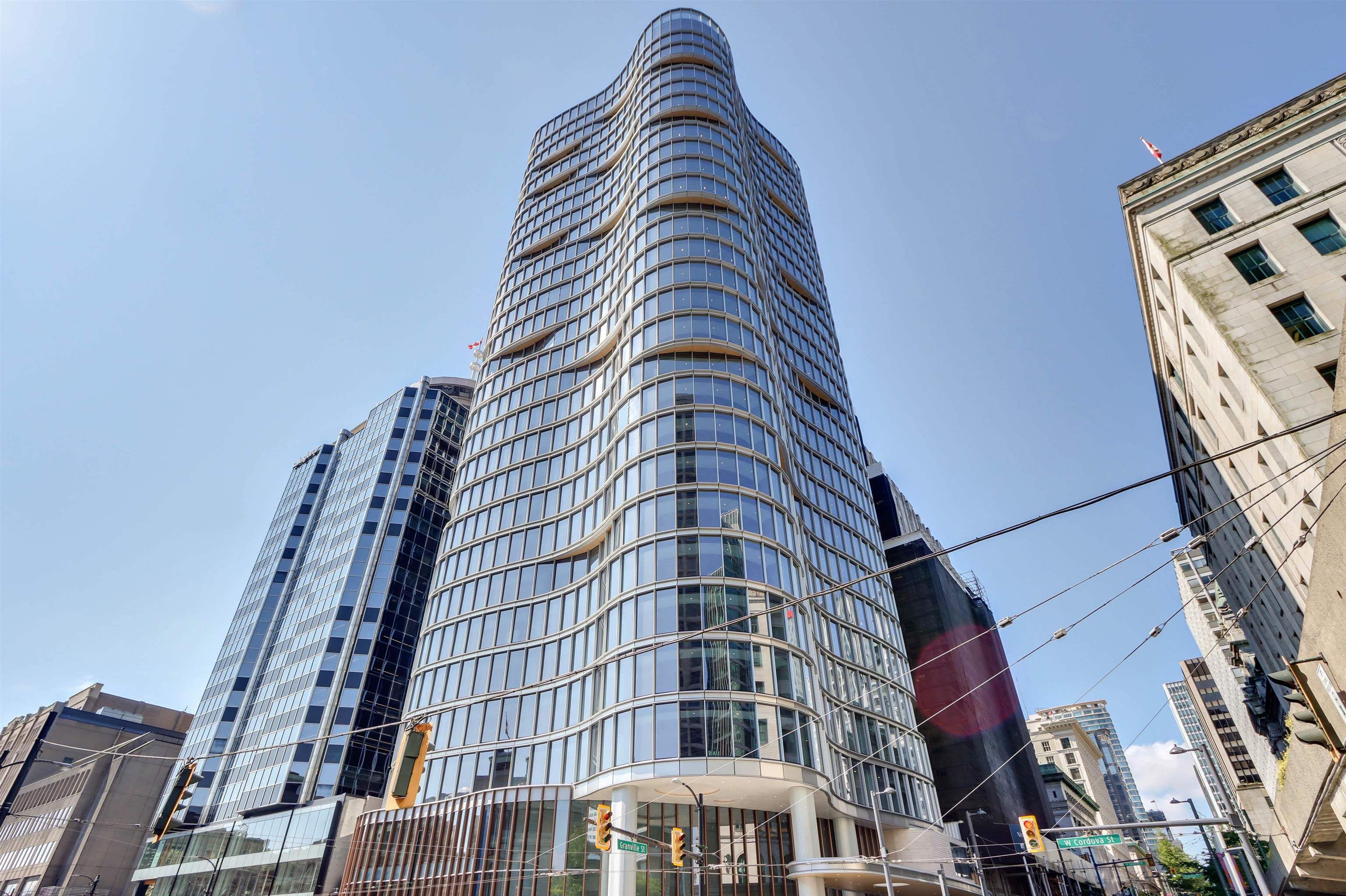 Main Photo: 1390 320 GRANVILLE Street in Vancouver: Downtown VW Office for lease in "BOSA WATERFRONT" (Vancouver West)  : MLS®# C8056696