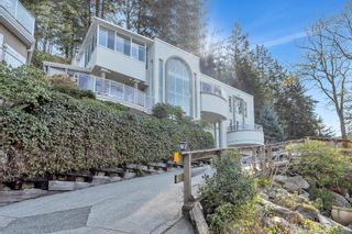 Main Photo: 2572 ZURICH Drive in Abbotsford: Abbotsford East House for sale in "Glenn Mountain" : MLS®# R2882909