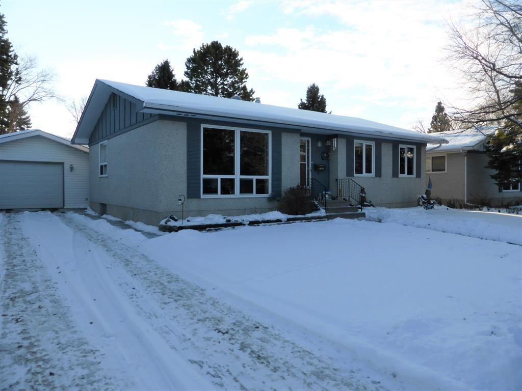 Main Photo: 21 Mitchell Avenue: Red Deer Detached for sale : MLS®# A1051310