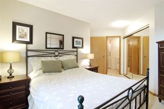 Photo 12: 3103 33 CHESTERFIELD Place in North Vancouver: Lower Lonsdale Condo for sale in "Harbourview Park" : MLS®# R2037524
