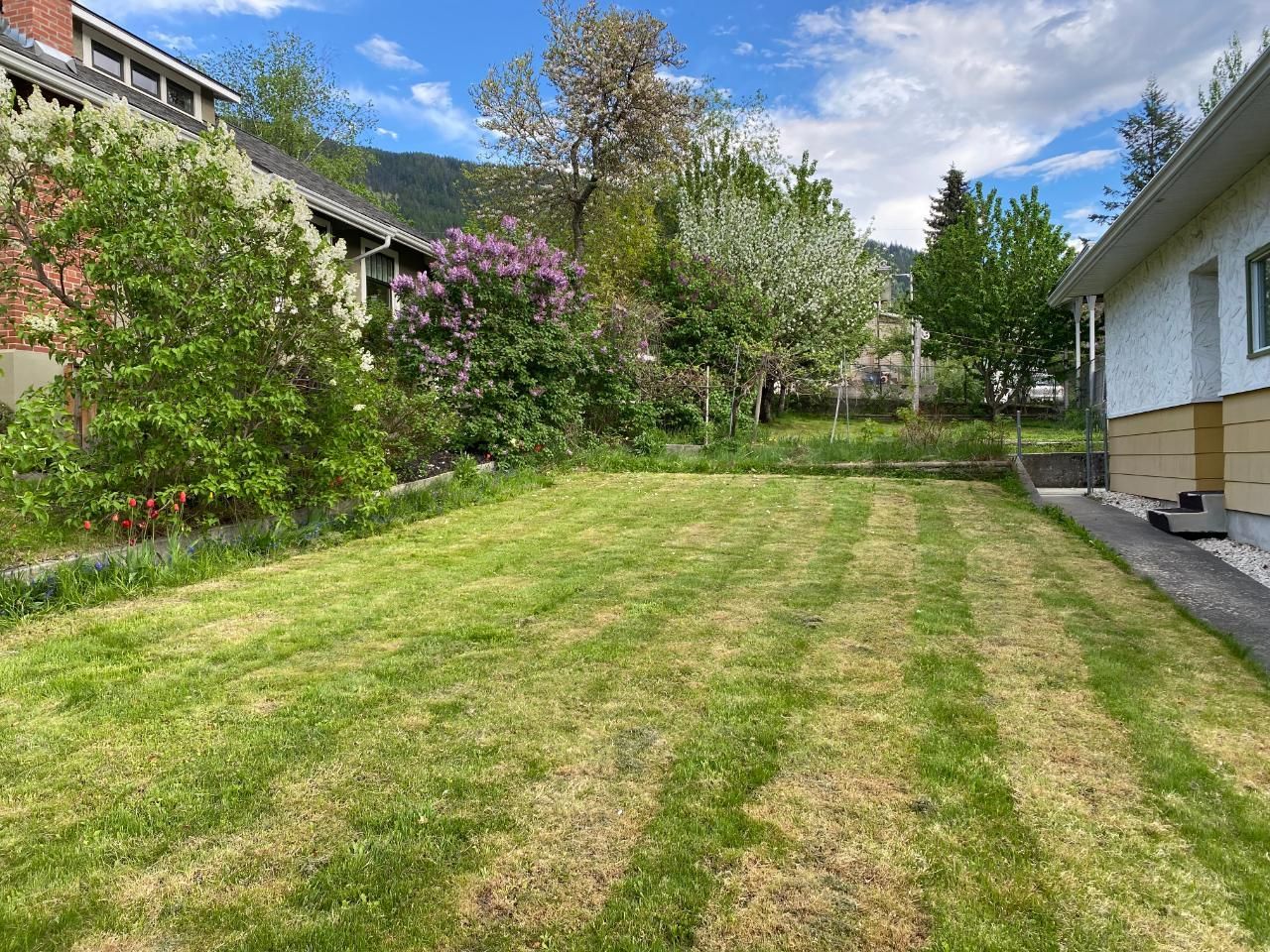 Main Photo: Lot 5 ROBSON STREET in Nelson: Vacant Land for sale : MLS®# 2470797