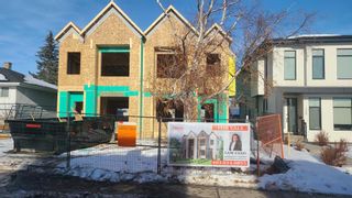 Photo 2: 224 33 Avenue NE in Calgary: Highland Park Semi Detached (Half Duplex) for sale : MLS®# A2104291