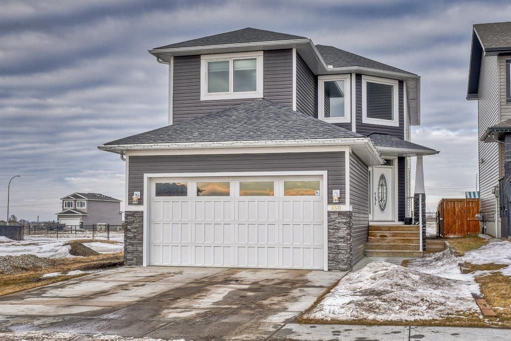 Main Photo: 860 Lakewood Circle: Strathmore Detached for sale : MLS®# A1172084