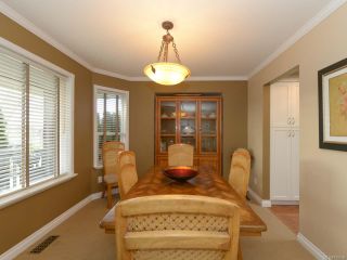 Photo 3: 2192 STIRLING Crescent in COURTENAY: CV Courtenay East House for sale (Comox Valley)  : MLS®# 749606