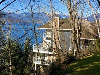 Photo 1: 17 OCEAN POINT Drive in West Vancouver: Howe Sound 1/2 Duplex for sale in "OCEAN POINT - PUNTA DEL MAR ESTATES" : MLS®# R2530860