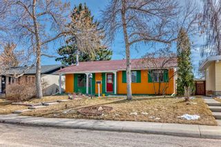 Main Photo: 727 Hunterston Road NW in Calgary: Huntington Hills Detached for sale : MLS®# A2103744
