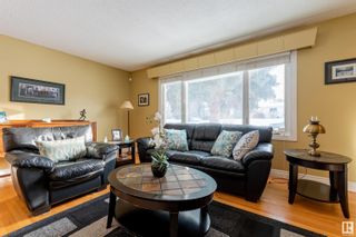 Photo 3: 5820 87 Avenue in Edmonton: Zone 18 House for sale : MLS®# E4330284