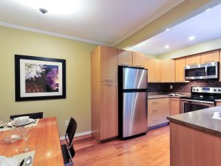 Photo 7: 8560 WOODGROVE PLACE in Burnaby: Forest Hills BN Townhouse for sale (Burnaby North)  : MLS®# R2273827