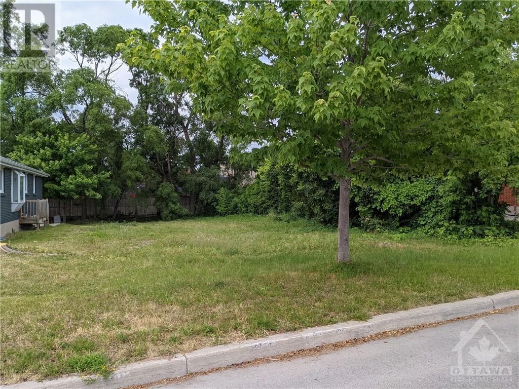 Main Photo: 1795 KERR AVENUE in Ottawa: Vacant Land for sale : MLS®# 1377183