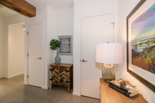 Photo 2: 311 388 W 1ST Avenue in Vancouver: False Creek Condo for sale in "THE EXCHANGE" (Vancouver West)  : MLS®# R2230217