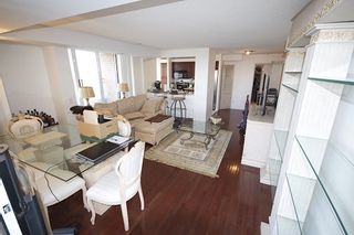 Photo 1: 1112 310 Red Maple Road in Richmond Hill: Langstaff Condo for lease : MLS®# N3453681