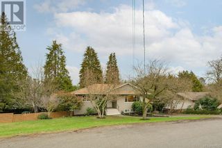Photo 1: 3945 Shorncliffe Rd in Saanich: House for sale : MLS®# 960542