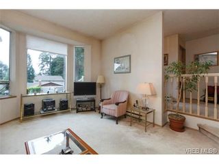 Photo 5: 596 Phelps Ave in VICTORIA: La Thetis Heights Half Duplex for sale (Langford)  : MLS®# 731694