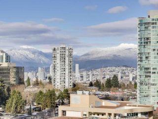 Photo 17: 907 6383 MCKAY Avenue in Burnaby: Metrotown Condo for sale in "Gold House" (Burnaby South)  : MLS®# R2532723