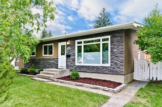 Photo 1: 1323 105 Avenue SW in Calgary: Southwood Detached for sale : MLS®# A1157585