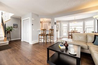 Photo 7: 18 SOMERSIDE CL SW in Calgary: Somerset House for sale : MLS®# C4174263