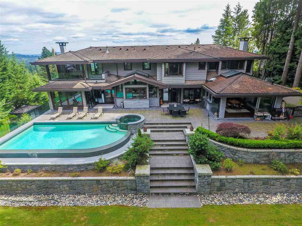 Main Photo: 915 GROVELAND Road in West Vancouver: British Properties House for sale : MLS®# R2395019