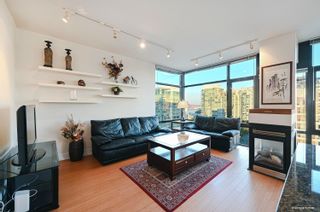 Photo 3: 1602 1863 ALBERNI Street in Vancouver: West End VW Condo for sale in "Lumiere" (Vancouver West)  : MLS®# R2811001