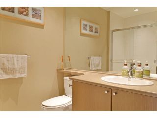 Photo 12: 112 701 KLAHANIE Drive in Port Moody: Port Moody Centre Condo for sale in "THE LODGE AT NAHANNI" : MLS®# V1094121
