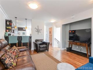 Photo 3: 108 827 Arncote Ave in VICTORIA: La Langford Proper Row/Townhouse for sale (Langford)  : MLS®# 740128