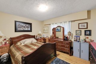 Photo 15: 935 Garthland Rd in Esquimalt: Es Kinsmen Park House for sale : MLS®# 889501
