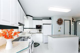 Photo 11: 11 Callum Crescent in Winnipeg: North Kildonan Residential for sale (3F)  : MLS®# 202312957
