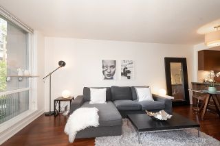 Photo 2: 309 1055 RICHARDS Street in Vancouver: Downtown VW Condo for sale in "DONOVAN" (Vancouver West)  : MLS®# R2700044
